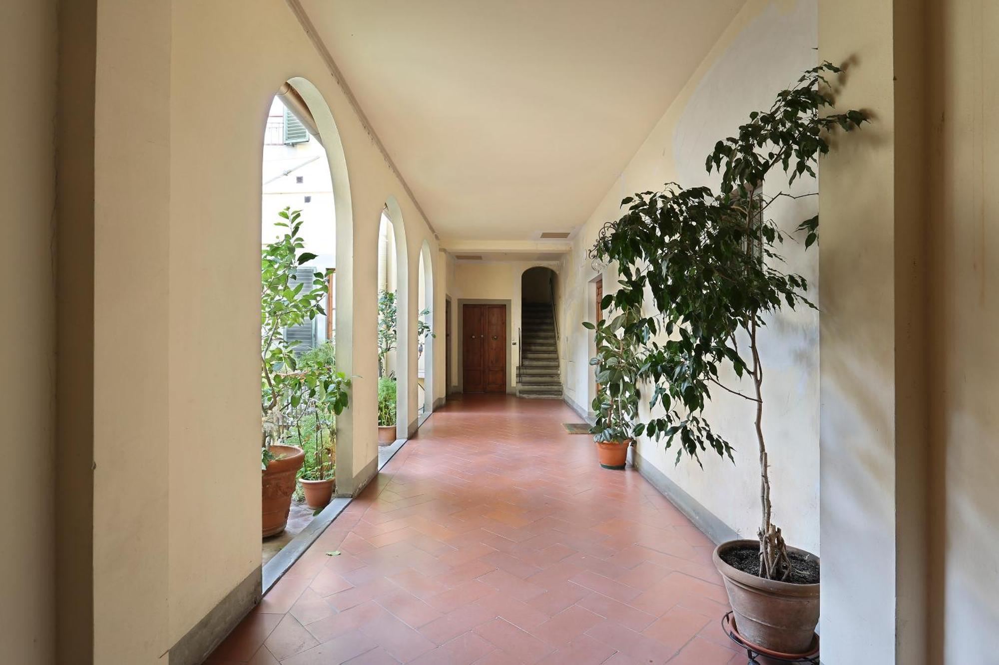 Palazzo Borghese With Panoramic Terrace Firenze